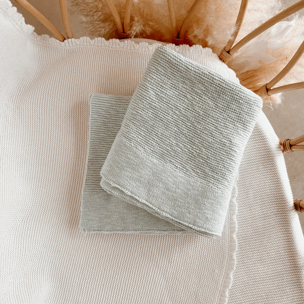 Blossom and Pear - Heirloom Classic Chunky Knit Blanket - Periwinkle Blue